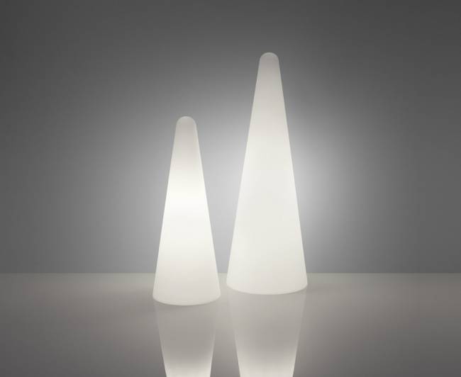 Светильник пластиковый уличный Конус Cono Lighting OUT белый Ø420х1130 мм Светильник пластиковый уличный Конус Cono Lighting OUT белый Ø420х1130 мм