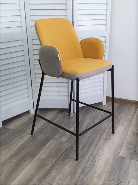 Полубарный стул NYX (H=65cm) VF106 желтый / VF120 серый М-City Полубарный стул NYX (H=65cm) VF106 желтый / VF120 серый М-City