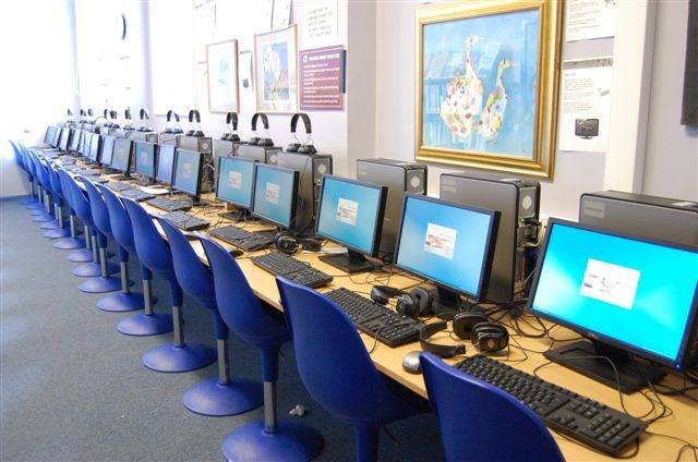 Стул пластиковый Harmony BTP 470х540х880 мм Стул пластиковый Harmony BTP 470х540х880 мм