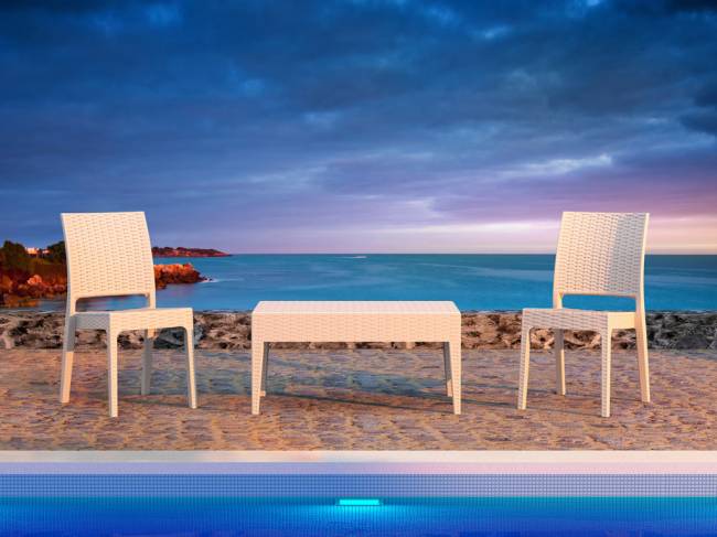 Столик пластиковый плетеный журнальный Miami Lounge Table белый 920х530х450 мм